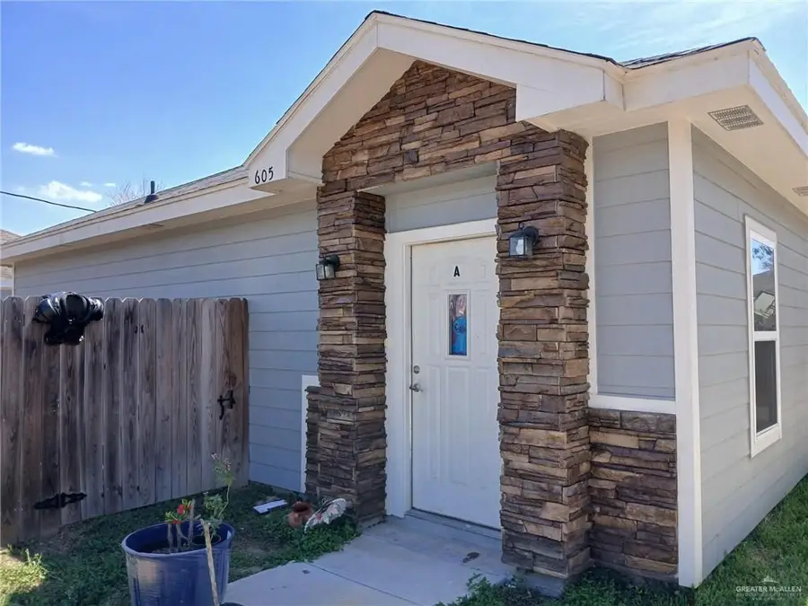 605 W Cypress Avenue, La Feria, TX 78559 - #3