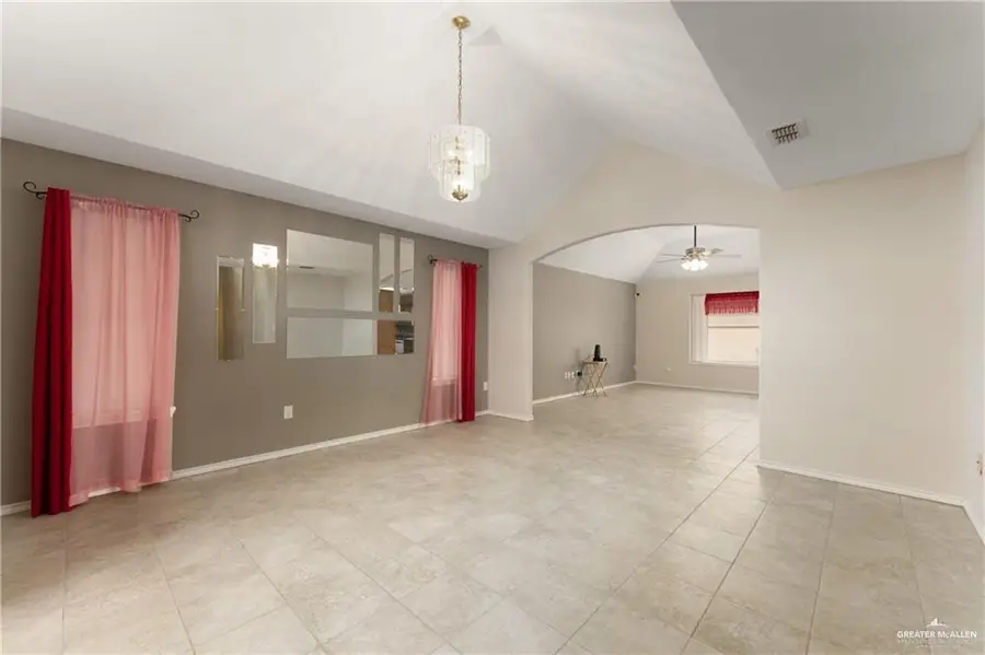 1604 E 24 1/2 Street, Mission, TX 78574 - #2