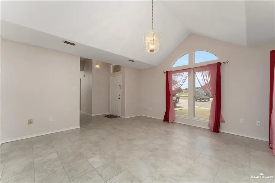 1604 E 24 1/2 Street, Mission, TX 78574 - #3