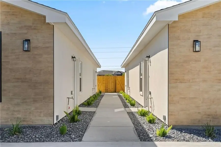 2104 E San Andrea Street, Edinburg, TX 78542 - #3