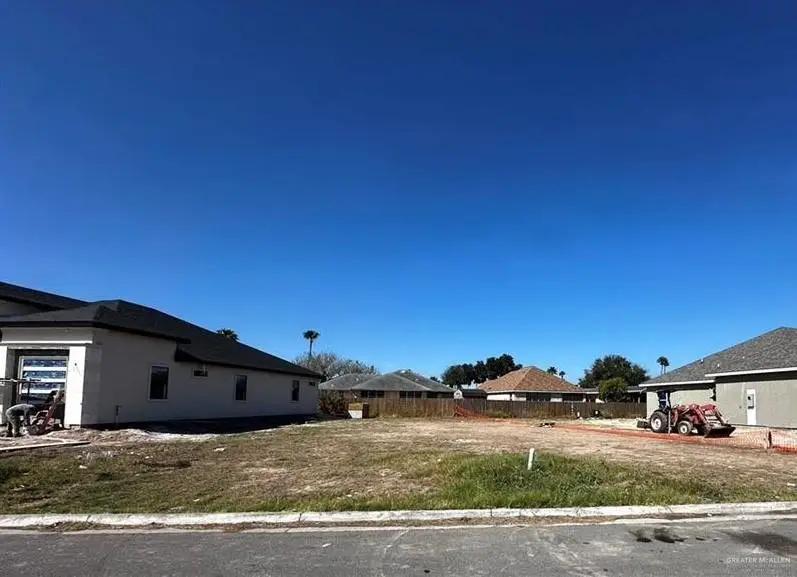 802 La Laguna Road, Mission, TX 78572 - #1