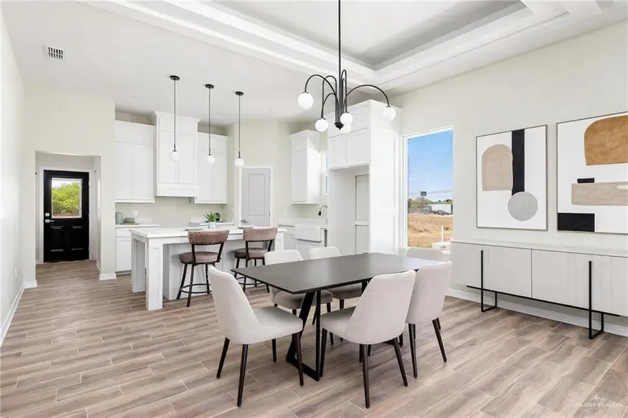 209 S 17th Street, Donna, TX 78537 - #3