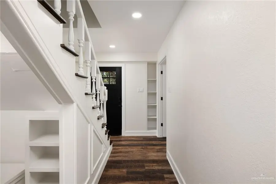 808 W Hackberry Avenue, McAllen, TX 78501 - #3