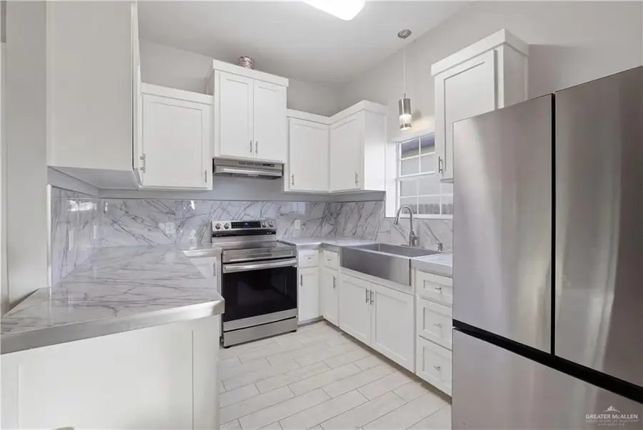 804 Hawk Street, Alamo, TX 78516 - #3