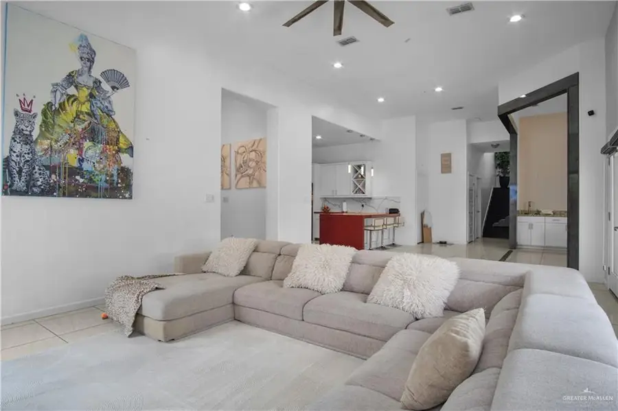 1103 Glenwood Avenue, Mission, TX 78572 - #2