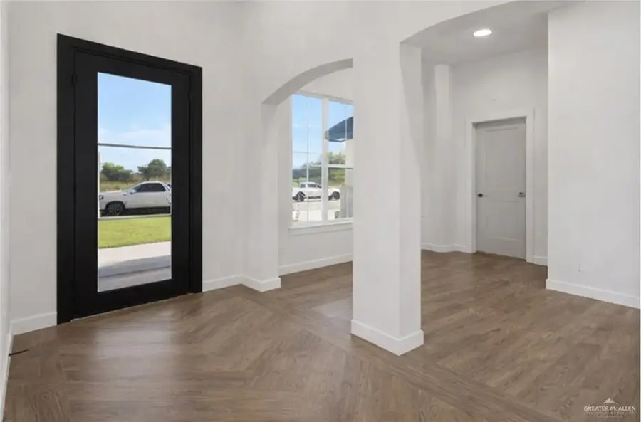 9813 Heights N, Harlingen, TX 78552 - #2