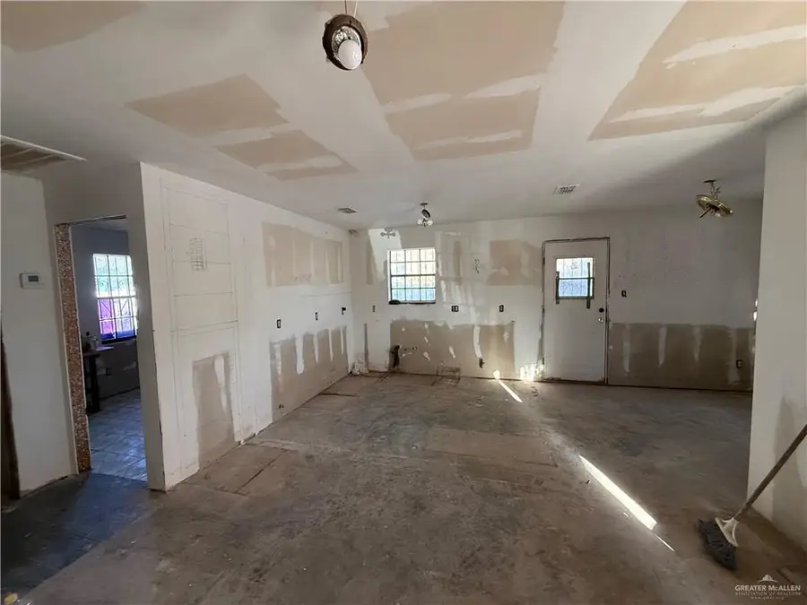 2612 Helena Avenue, McAllen, TX 78503 - #2