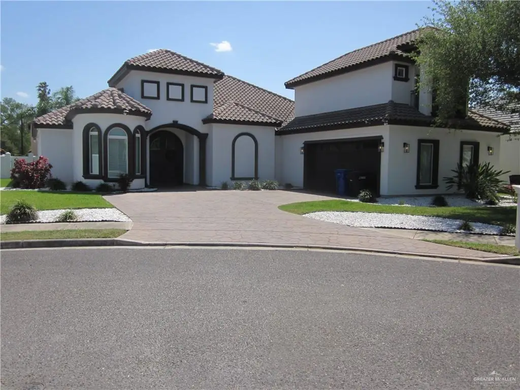 611 S 1st Lane, McAllen, TX 78501 - #1