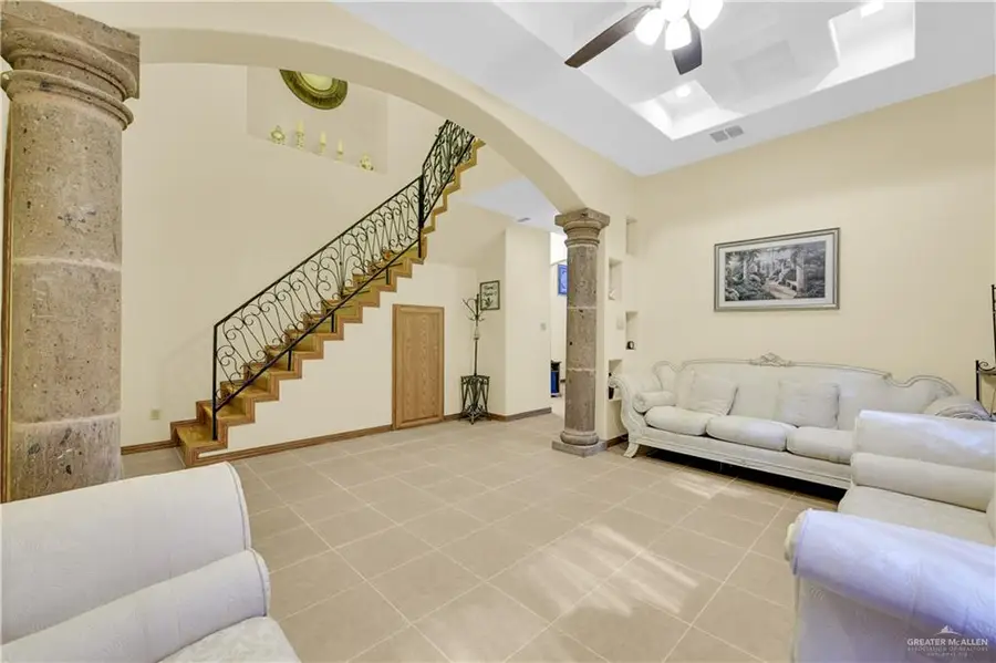 1012 Carolina Avenue, Pharr, TX 78577 - #2