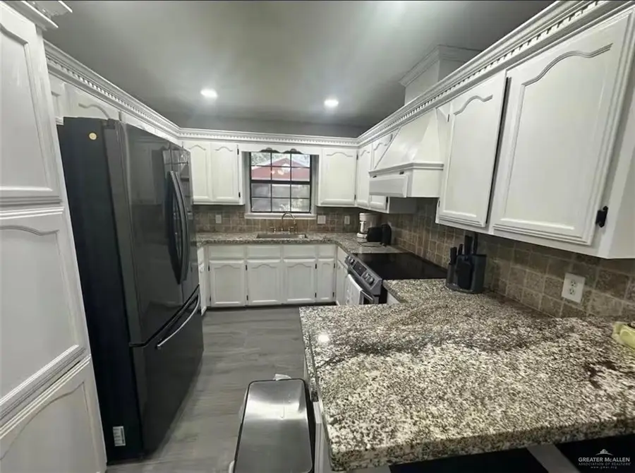 214 Glasscock Avenue, Edinburg, TX 78542 - #3