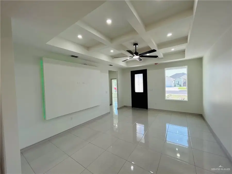 518 Tower Oak Drive, Alamo, TX 78516 - #2