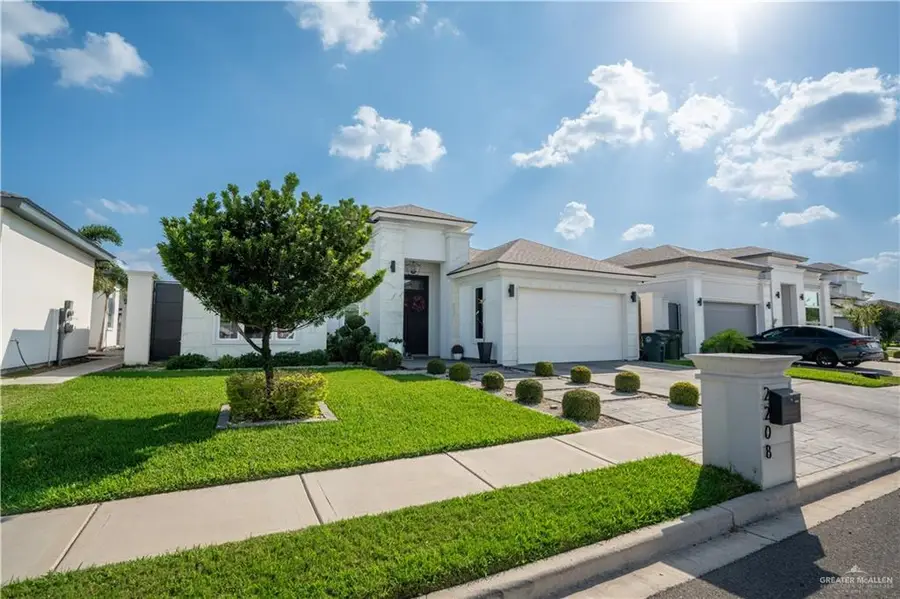 2208 E 8th Street, Mission, TX 78572 - #2