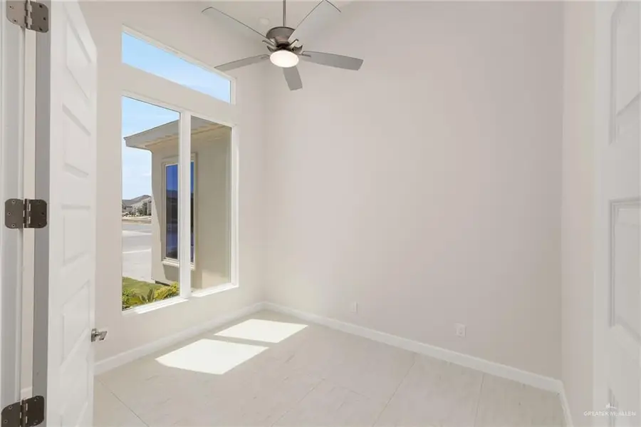 3705 Noronha Drive, Edinburg, TX 78542 - #2