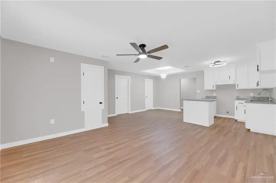 411 N Esperanza Street, Pharr, TX 78577 - #2