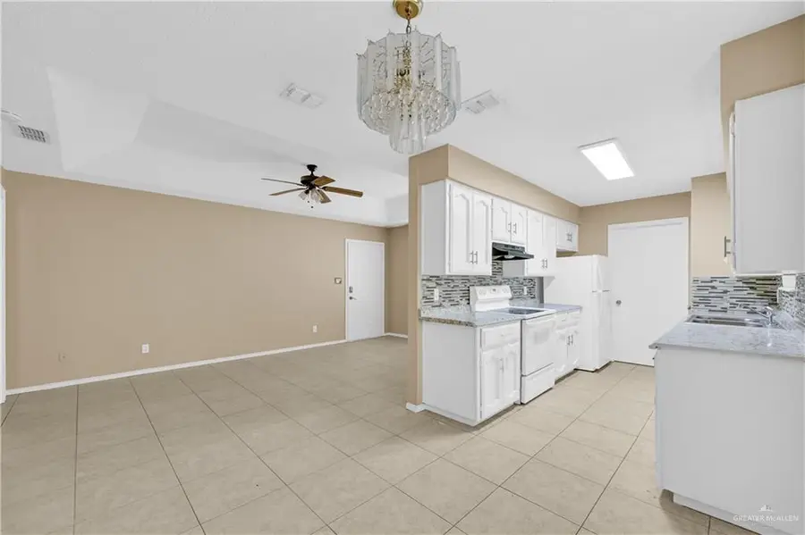 725 Franziska Street, Alamo, TX 78516 - #3