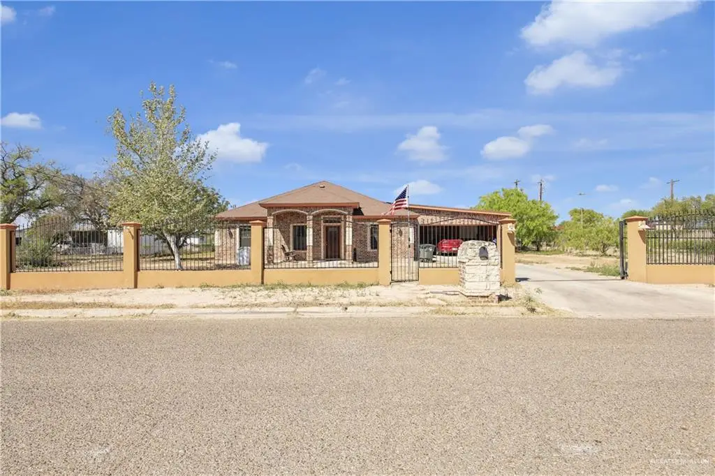 814 W 2nd Street, Mission, TX 78572 - #1