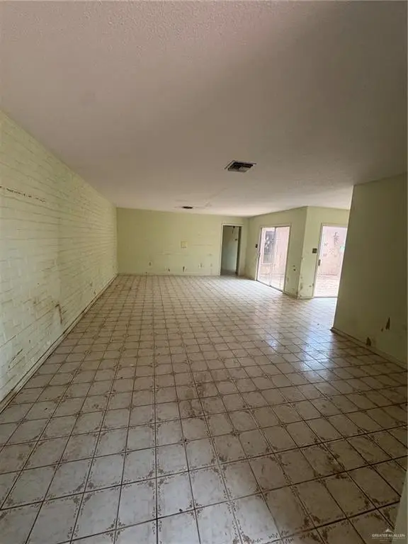 601 W J-k Avenue, McAllen, TX 78504 - #3