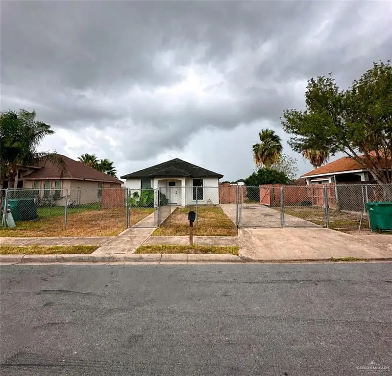 905 W Green Jay Avenue, Pharr, TX 78577 - #2