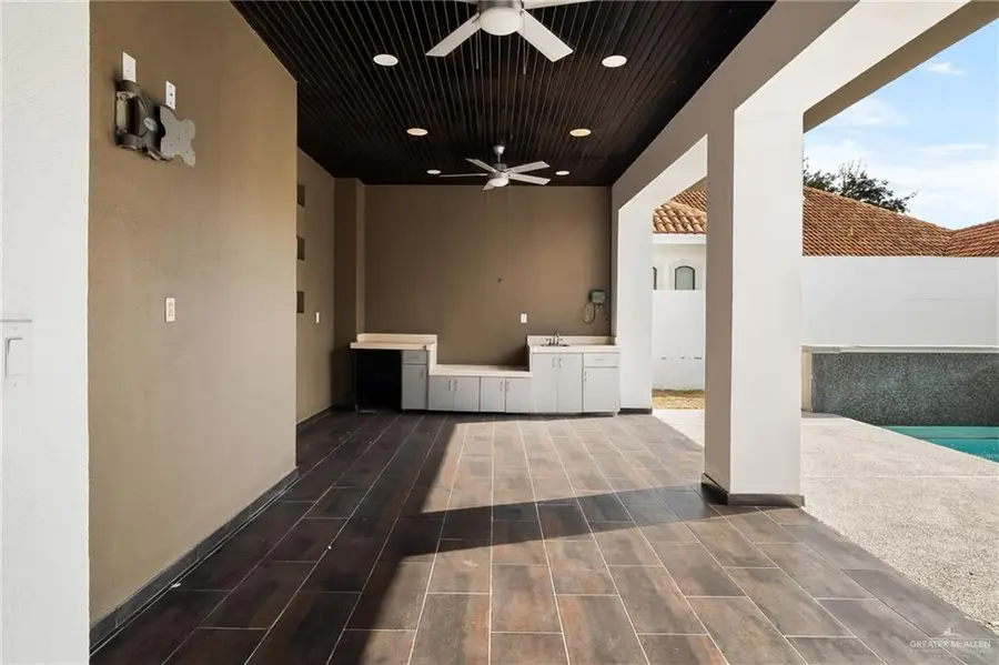 4605 Vermont Avenue, McAllen, TX 78503 - #3