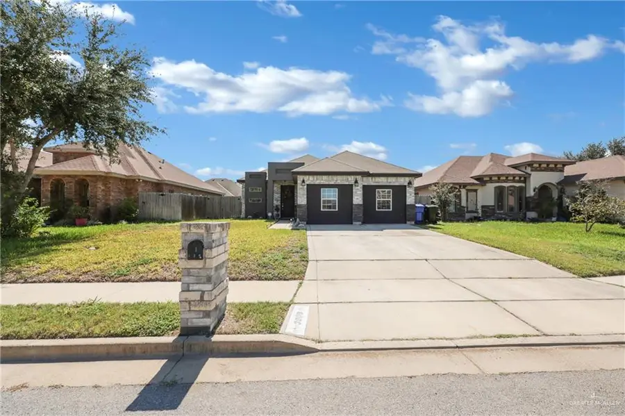 3909 Teal Avenue, McAllen, TX 78504 - #2