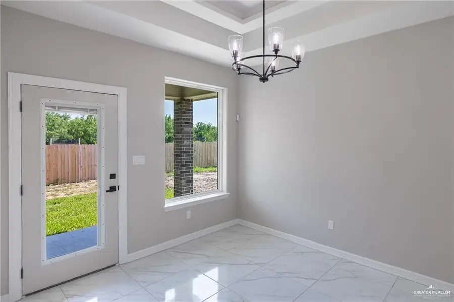 3717 E Diamondhead Avenue E, Mission, TX 78573 - #3