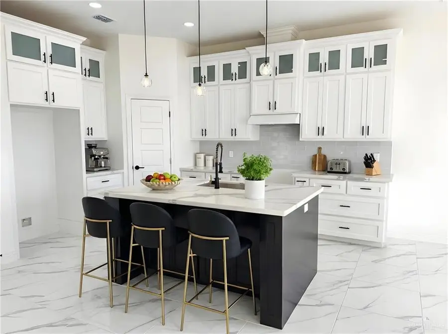 3809 La Paloma Street, San Juan, TX 78589 - #3