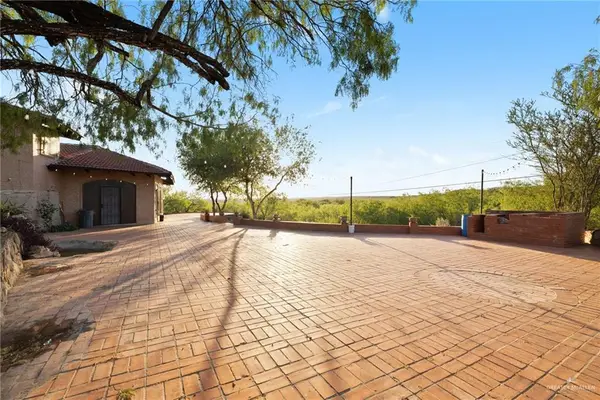 44 N San Julian Road, Roma, TX 78584