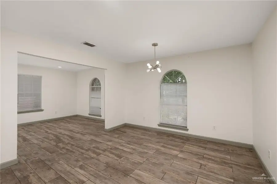 5610 S 28th Lane, McAllen, TX 78503 - #2