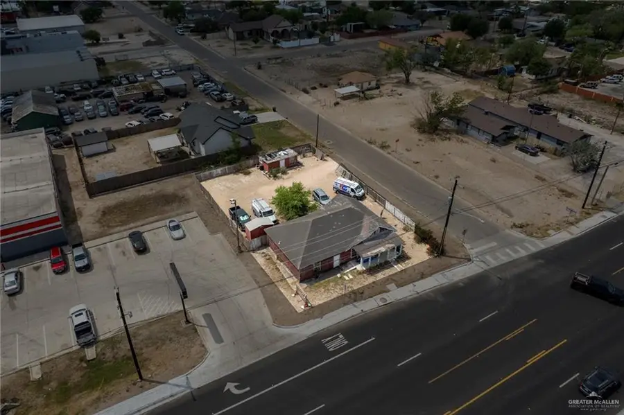 130 W Main Avenue, Alton, TX 78573 - #2