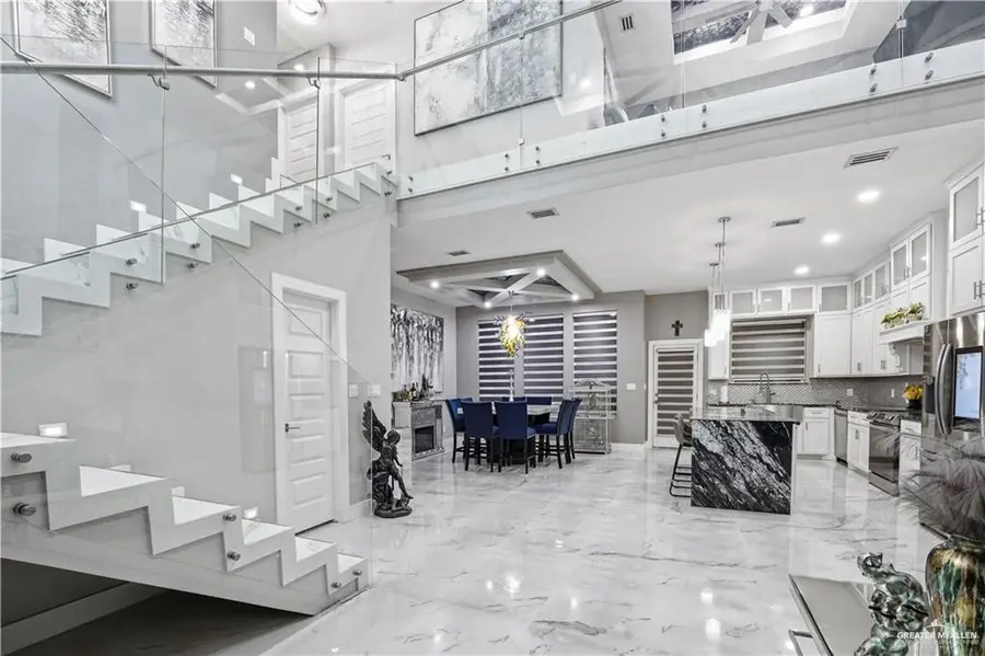 1917 W 25th 1/2 Street, Mission, TX 78574 - #2