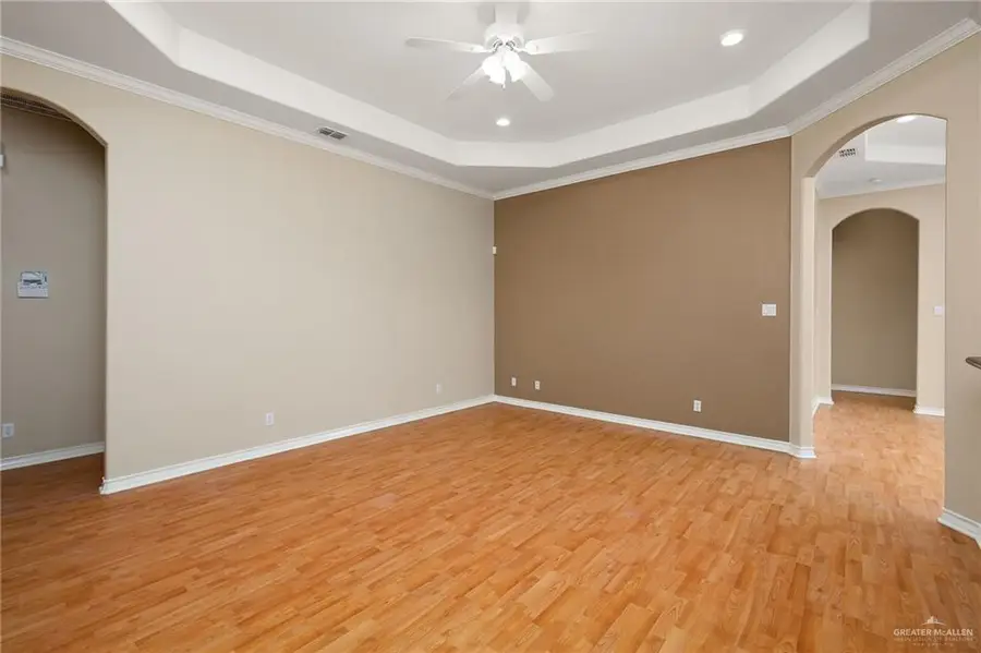 614 S Excalibur Street, Edinburg, TX 78539 - #2