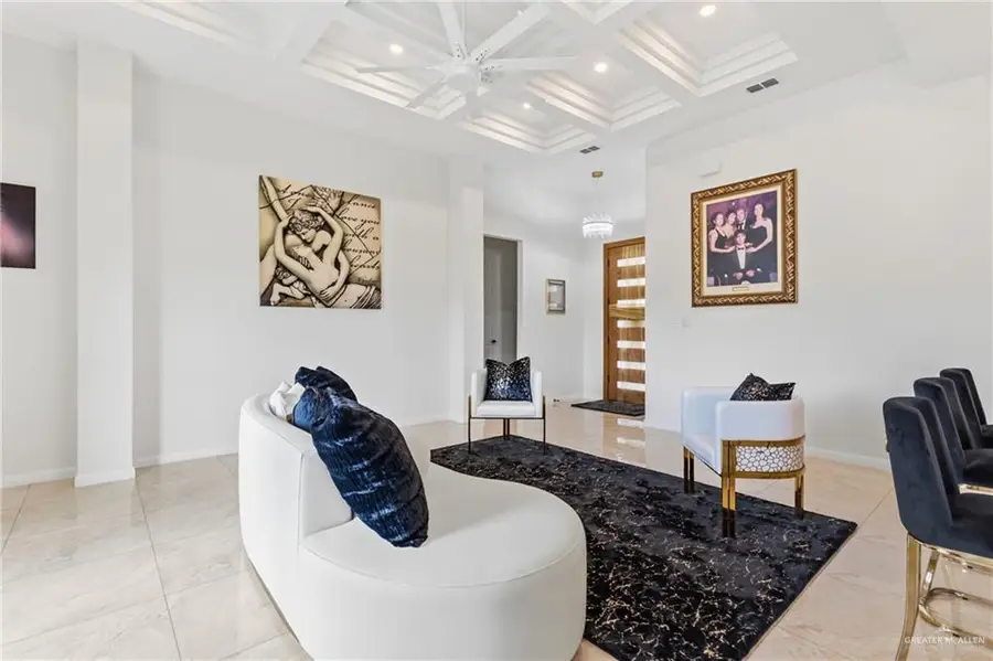 3425 Camellia Avenue, McAllen, TX 78501 - #2