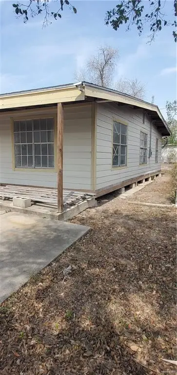 1118 W Grant Avenue, Harlingen, TX 78550 - #2