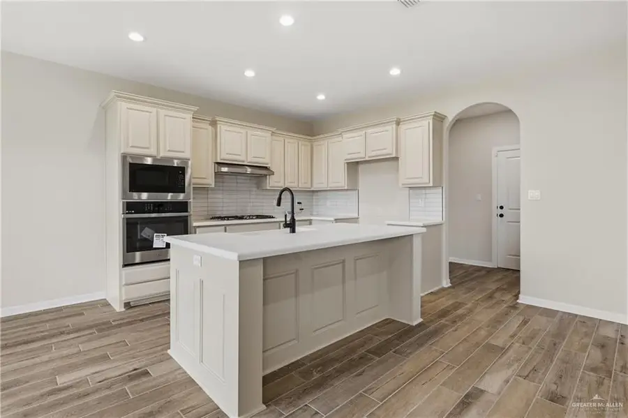 1440 E Silos Avenue, Edinburg, TX 78542 - #3