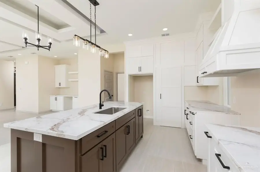 4904 Duke Avenue, McAllen, TX 78504 - #3