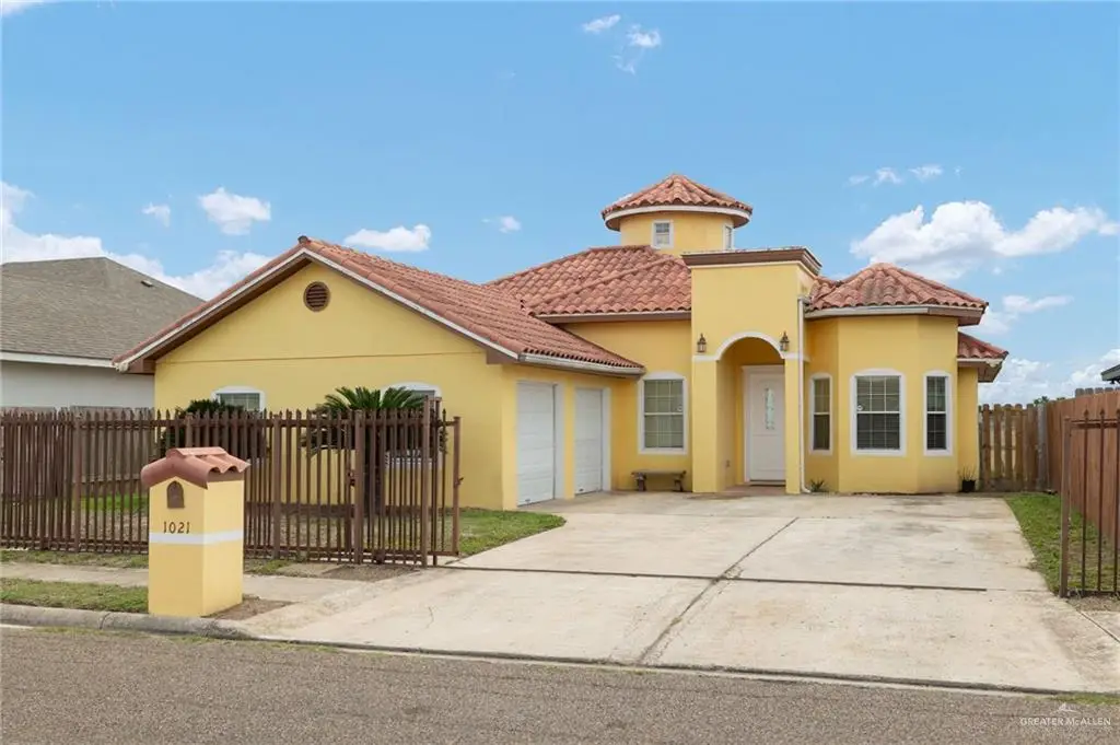 1021 W Esteban Avenue, Pharr, TX 78577 - #1