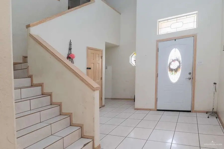 1821 Plainview Drive, Rio Grande City, TX 78582 - #2