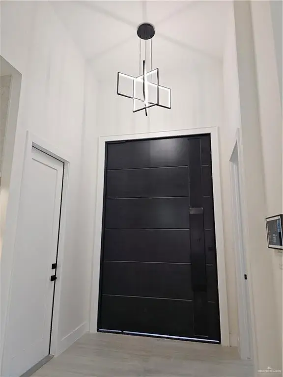 1821 S Middleton Street, Edinburg, TX 78539 - #2