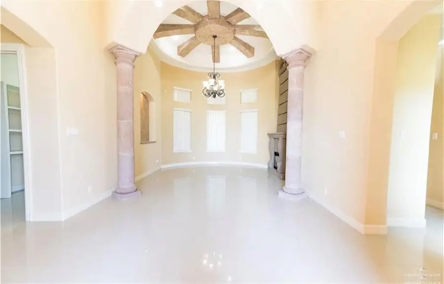 22111 N Val Verde Road, Edinburg, TX 78542 - #2