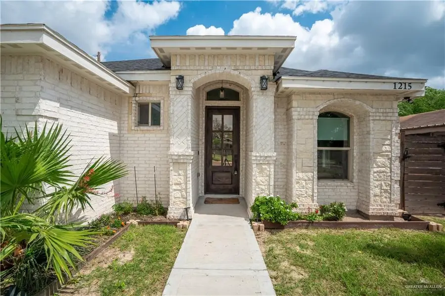 1215 E Mahl Street, Edinburg, TX 78539 - #2
