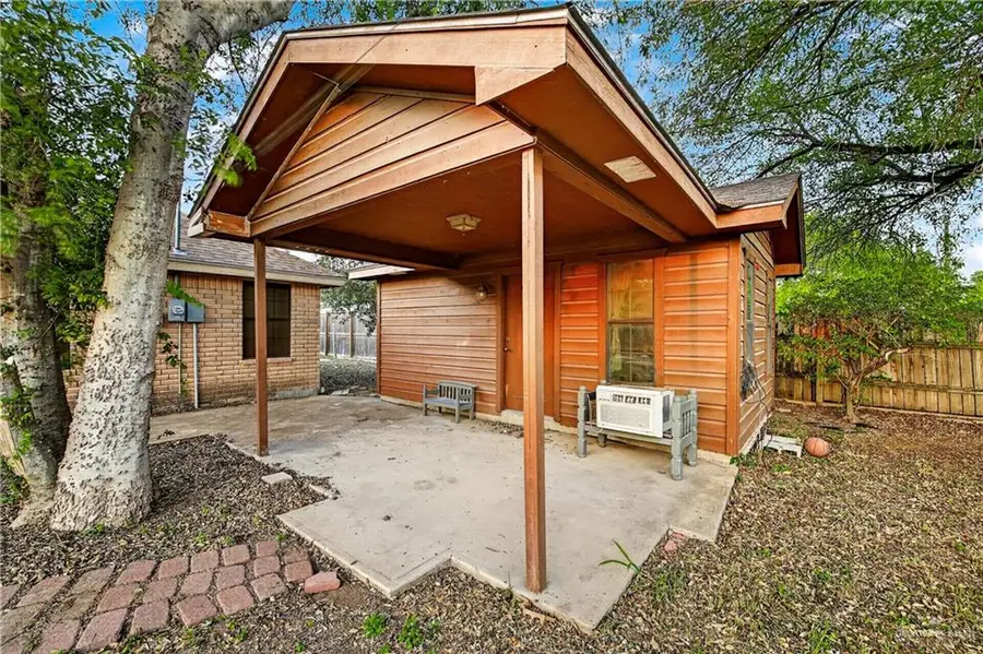 701 Camellia Avenue, McAllen, TX 78501 - #3