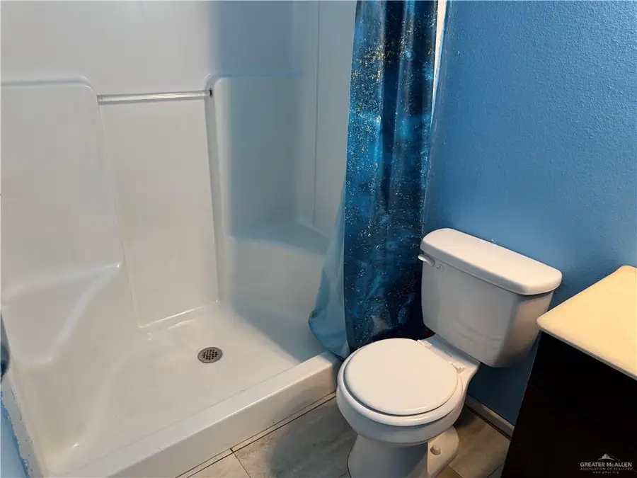 307 S Hawaii Street, Alton, TX 78573 - #2