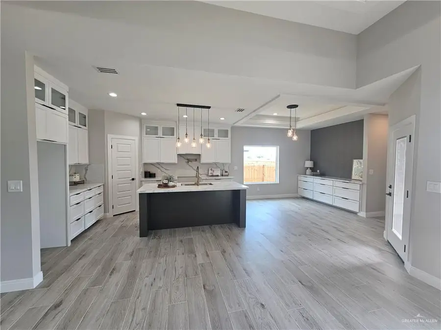 9506 N 71st Lane, Mission, TX 78573 - #3