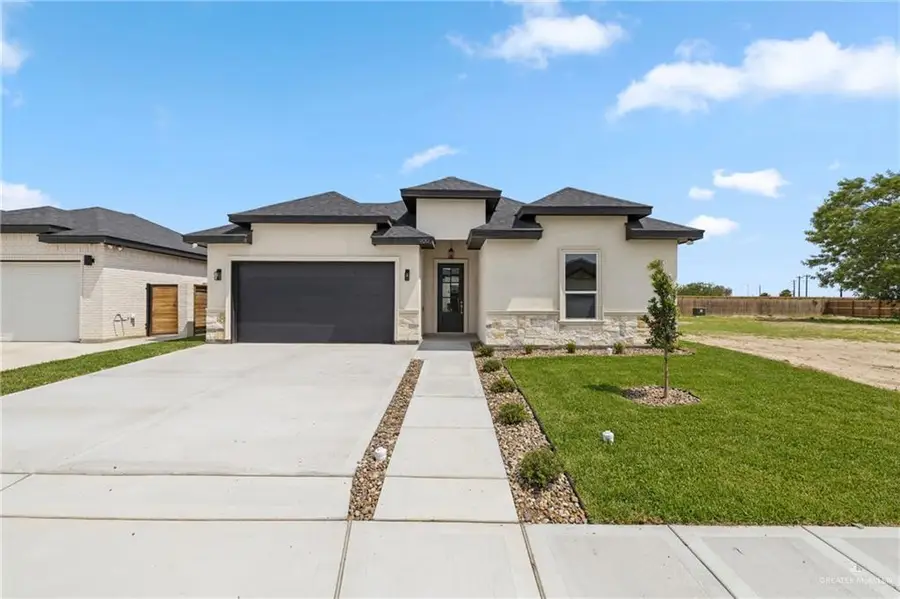 900 Magnolia Street, Mission, TX 78573 - #3