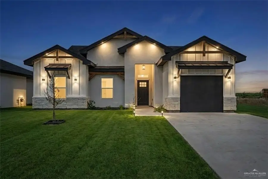 329 N Leon, Elsa, TX 78543 - #3