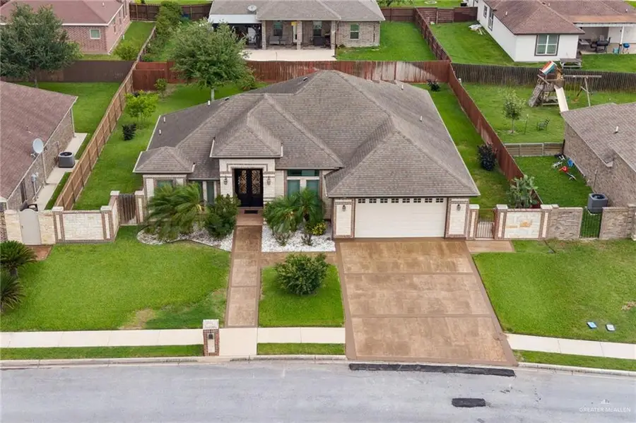 704 Santa Fe Street, Weslaco, TX 78596 - #2