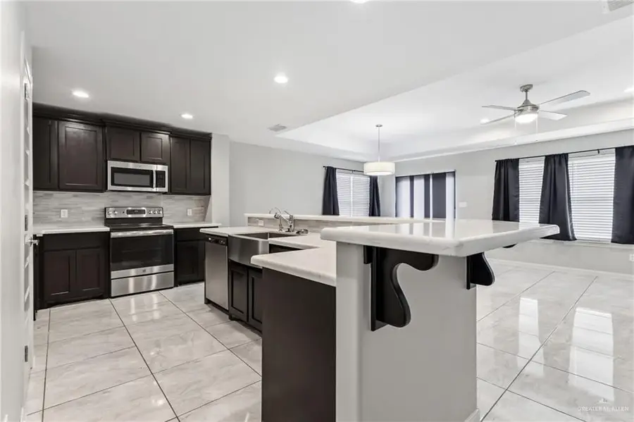 405 S Mina De Oro Street, Mission, TX 78572 - #2