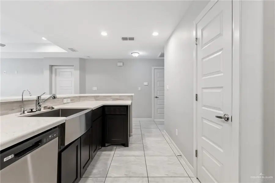 405 S Mina De Oro Street, Mission, TX 78572 - #3