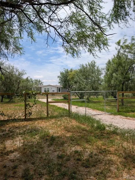 905 W Doffing Road W, San Juan, TX 78589