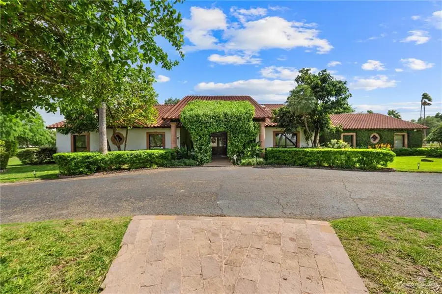 1016 E Griffin Parkway, Mission, TX 78572 - #2